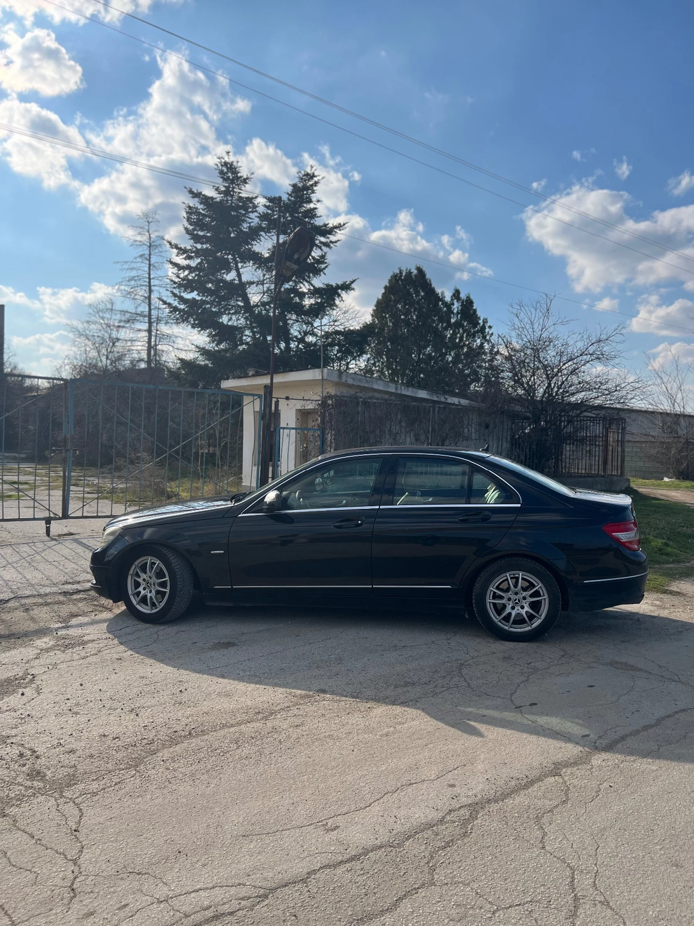 Mercedes-Benz C 220 2.2CDI - изображение 4