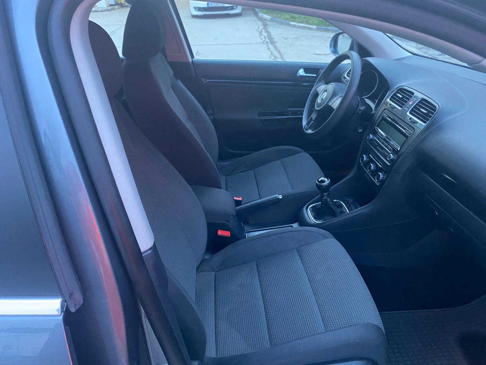 VW Golf 1.6TDI 105 k.s | Mobile.bg   14