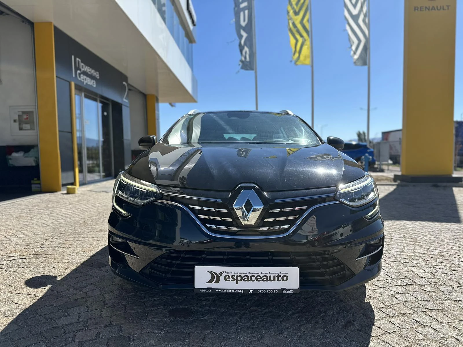 Renault Megane Grandtour 1.3TCe140к.с EDC - изображение 2