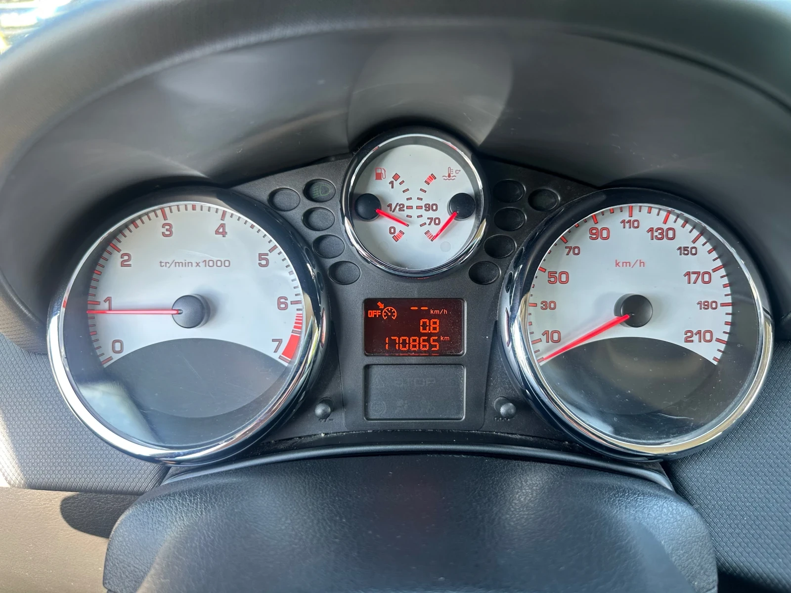 Peugeot 207 1.4 - изображение 10