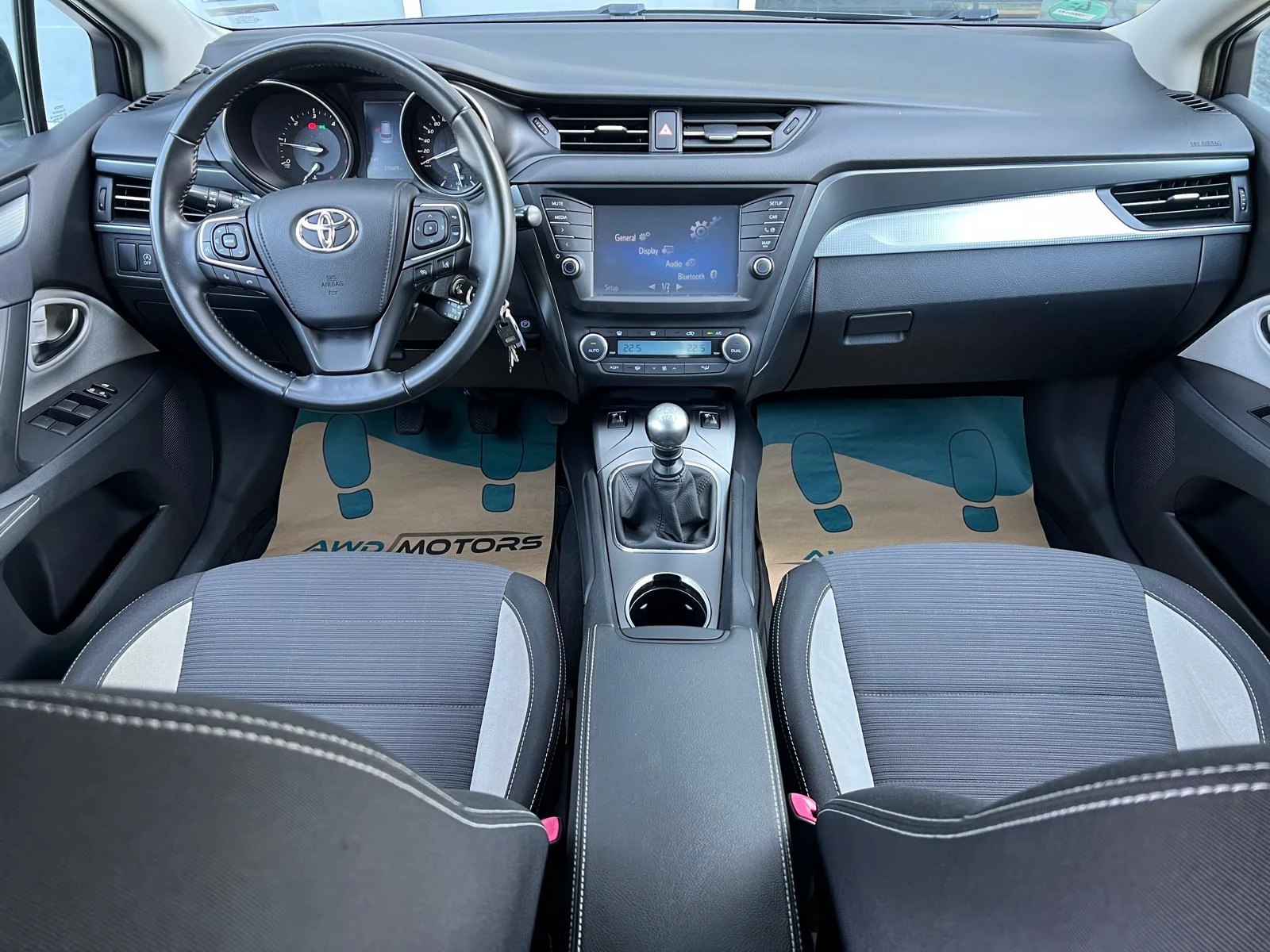 Toyota Avensis ПЪЛНА СЕРВИЗНА ИСТОРИЯ Обслужен в Тойота ПЕРФЕКТЕН - изображение 10