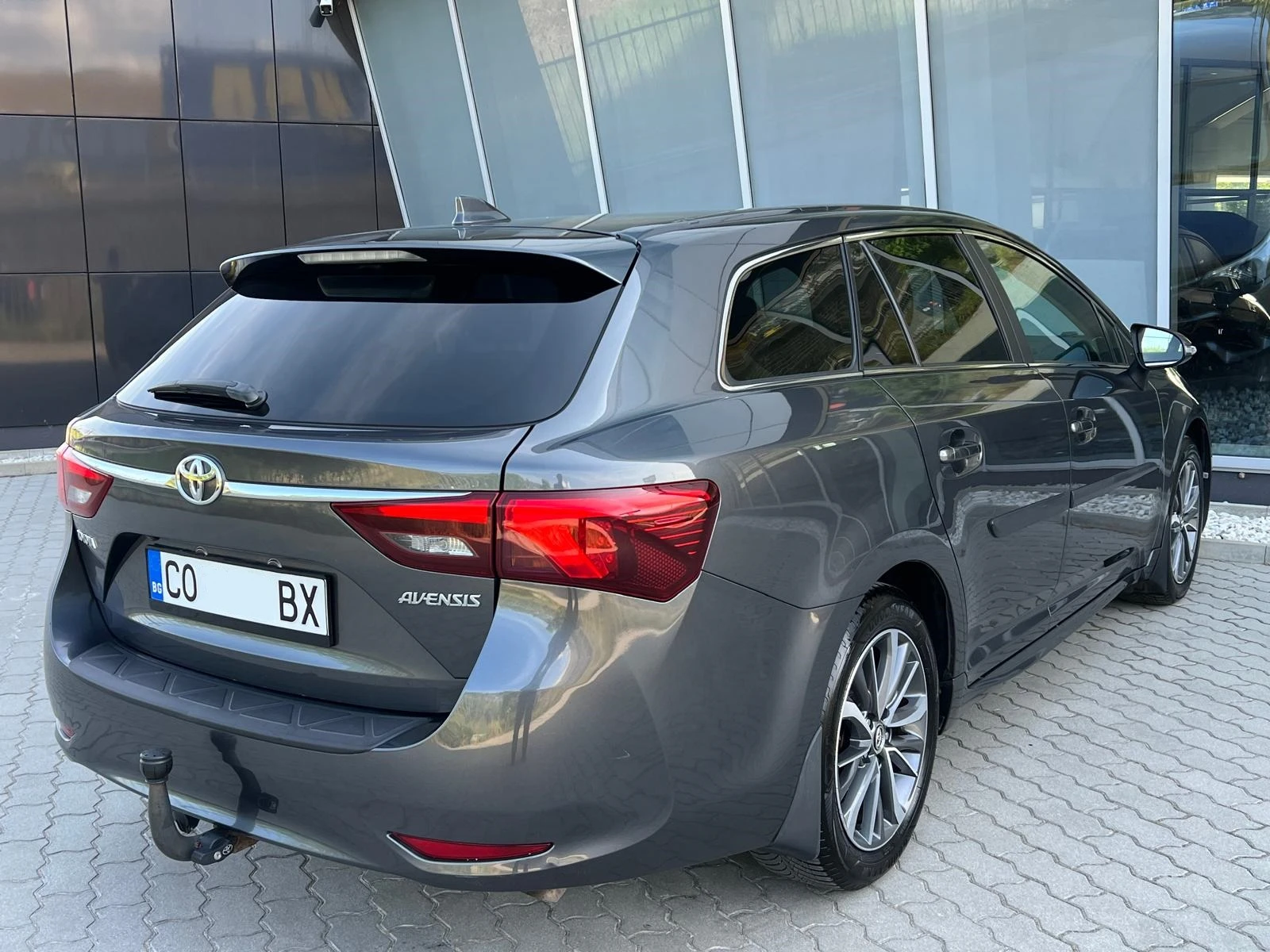 Toyota Avensis ПЪЛНА СЕРВИЗНА ИСТОРИЯ Обслужен в Тойота ПЕРФЕКТЕН - изображение 3