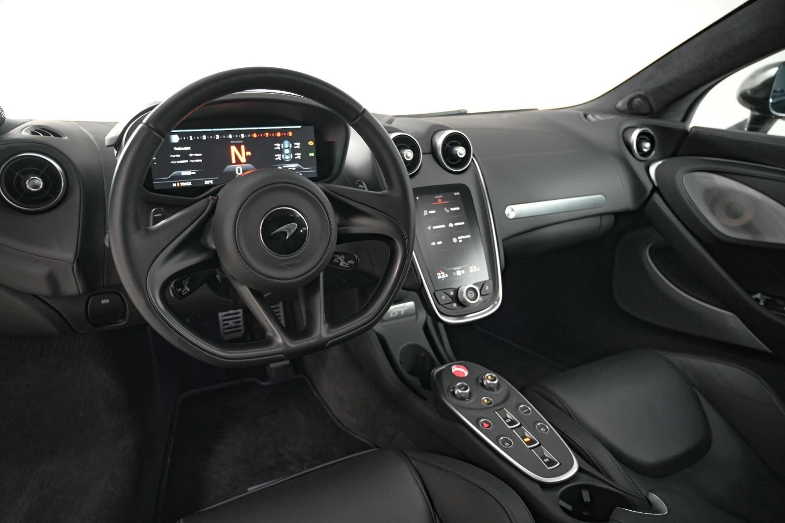 McLaren GT PREMIUM PANO LIFT  - изображение 9