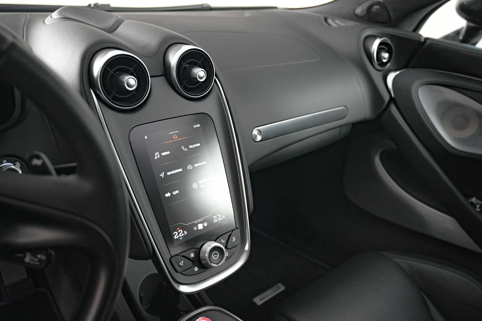 McLaren GT PREMIUM PANO LIFT  | Mobile.bg   12