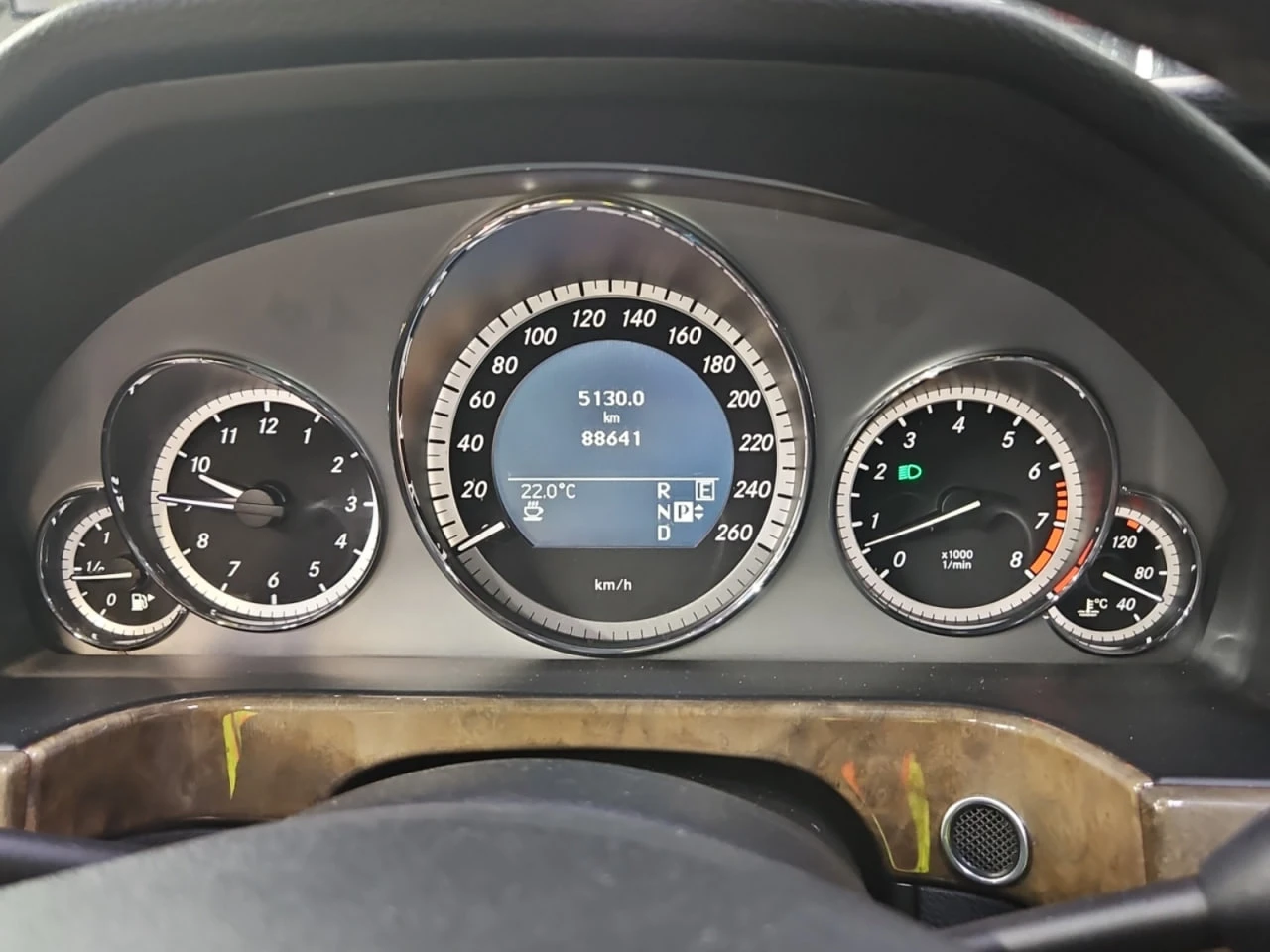Mercedes-Benz E 350 * CARFAX * АВТО КРЕДИТ * ЦЕНА ДО БГ! - изображение 7