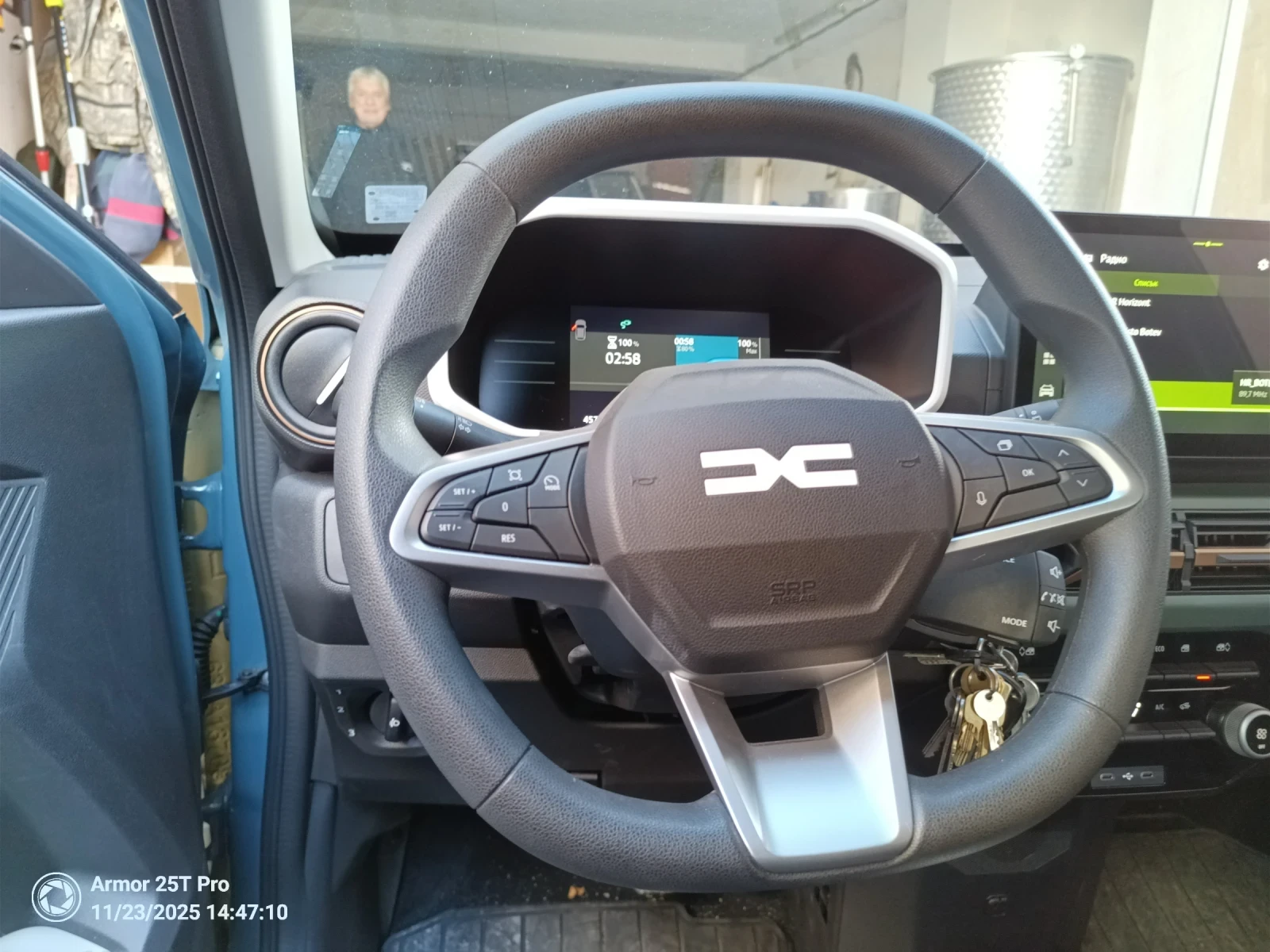 Dacia Spring Extreme 65 CCS - изображение 9