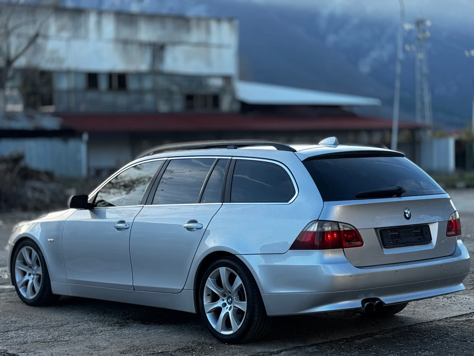 BMW 535 D/КОЖА/ПАНОРАМА - изображение 3