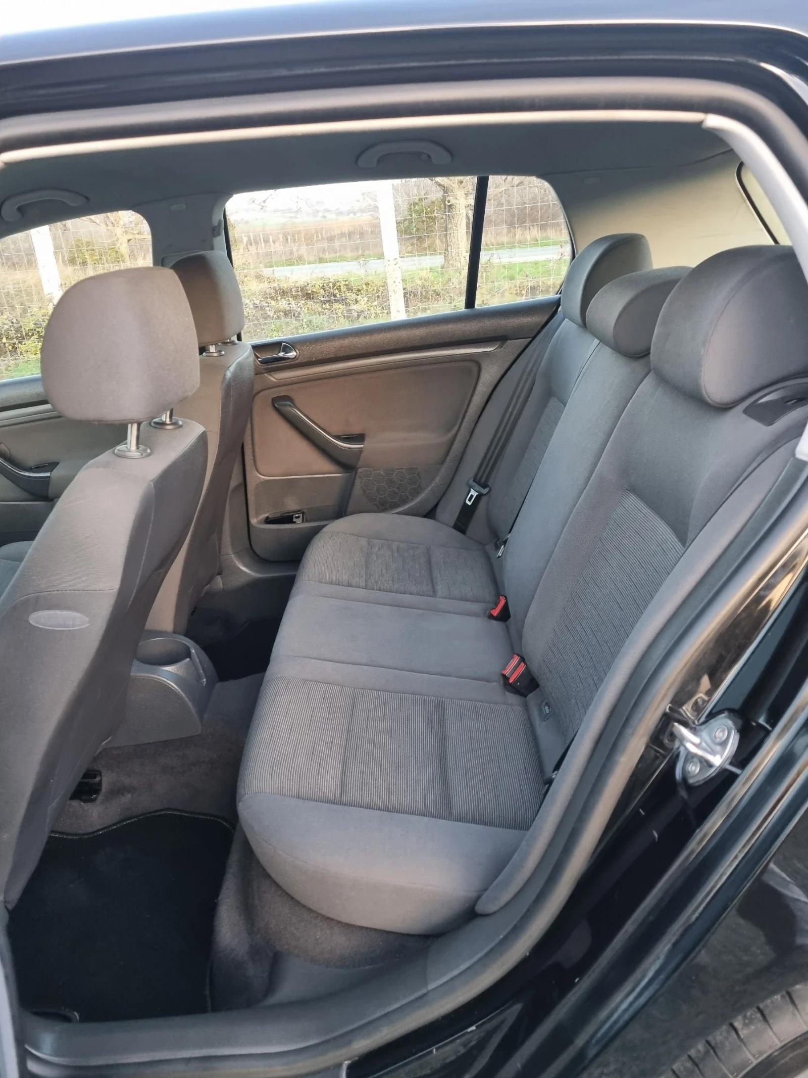 VW Golf 1.9tdi 105 | Mobile.bg   11