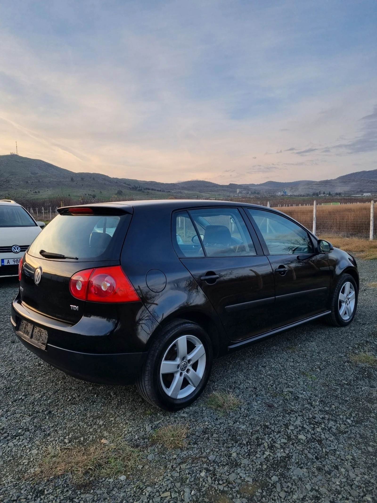VW Golf 1.9tdi 105 | Mobile.bg   3