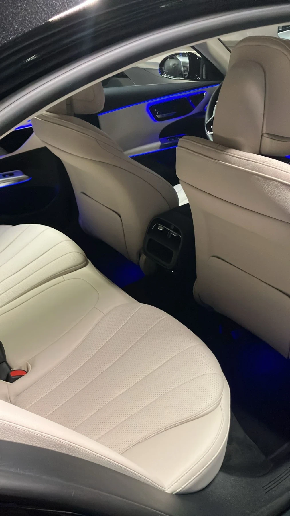 Mercedes-Benz 300  - изображение 2