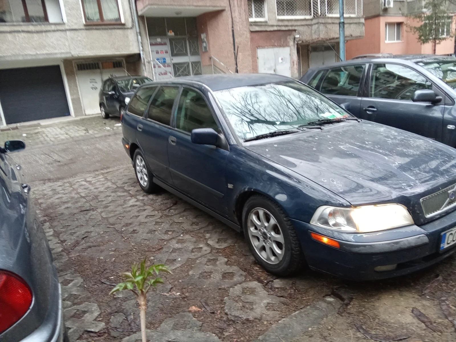 Volvo V40, снимка 3 - Автомобили и джипове - 53923972