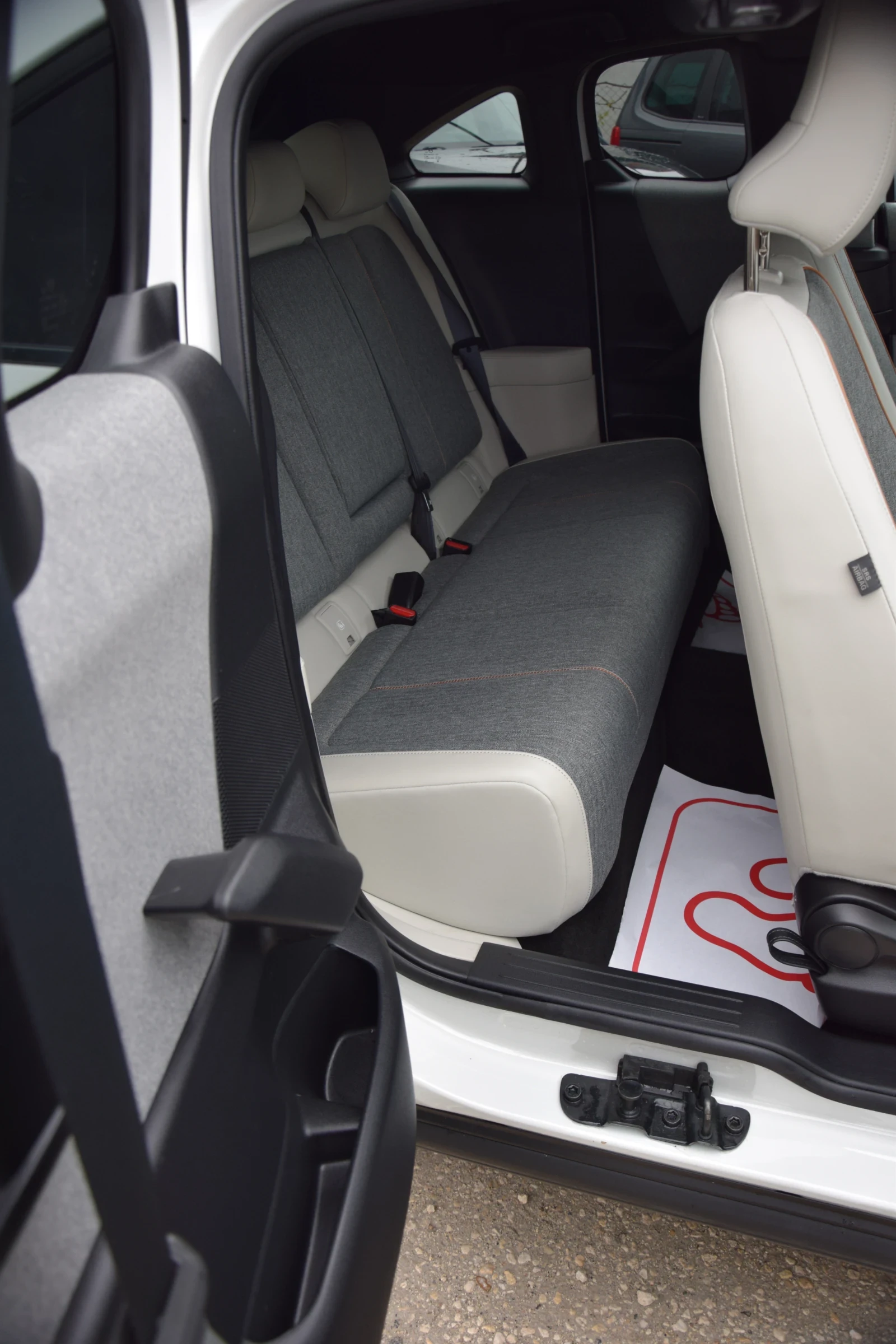 Mazda MX-30 EV | Mobile.bg � ����������� 12