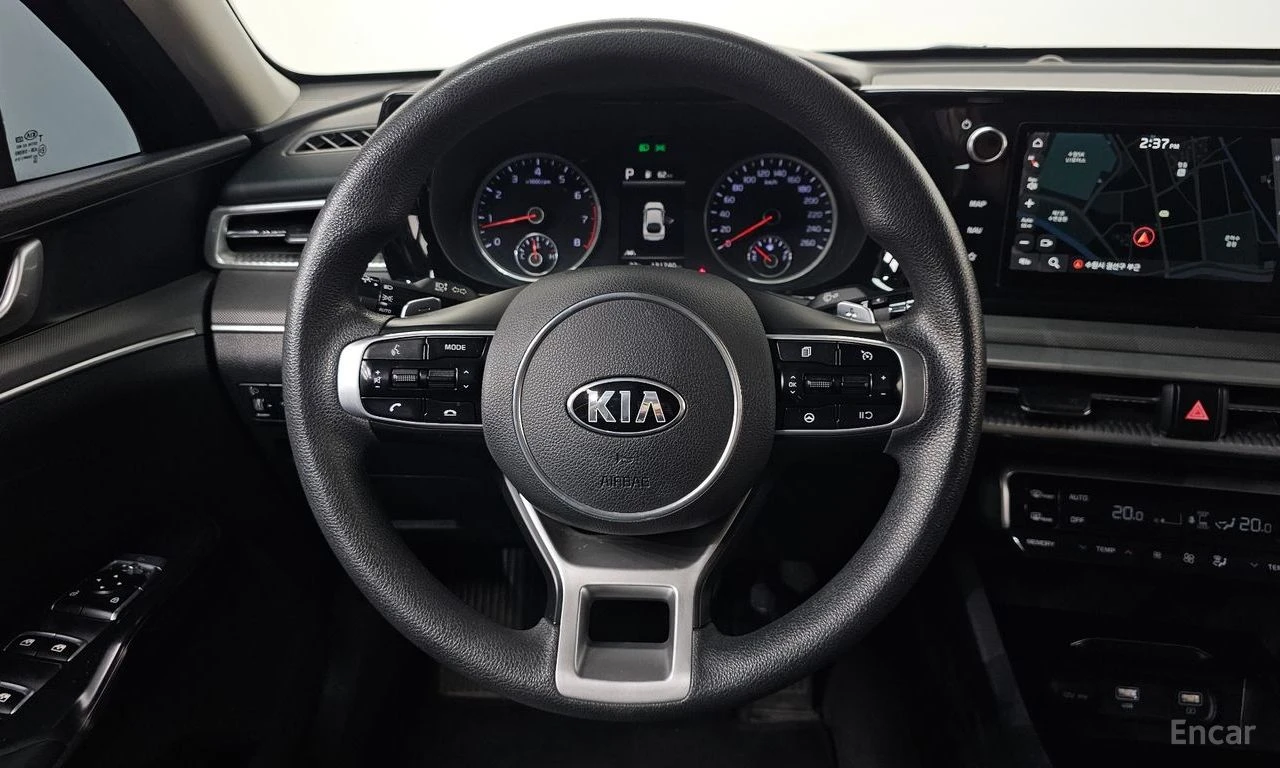 Kia K5 2.0-TRENDY* REAR-CAMERA* HEATED-SEATS* KEYLESS* , снимка 7 - Автомобили и джипове - 54417134