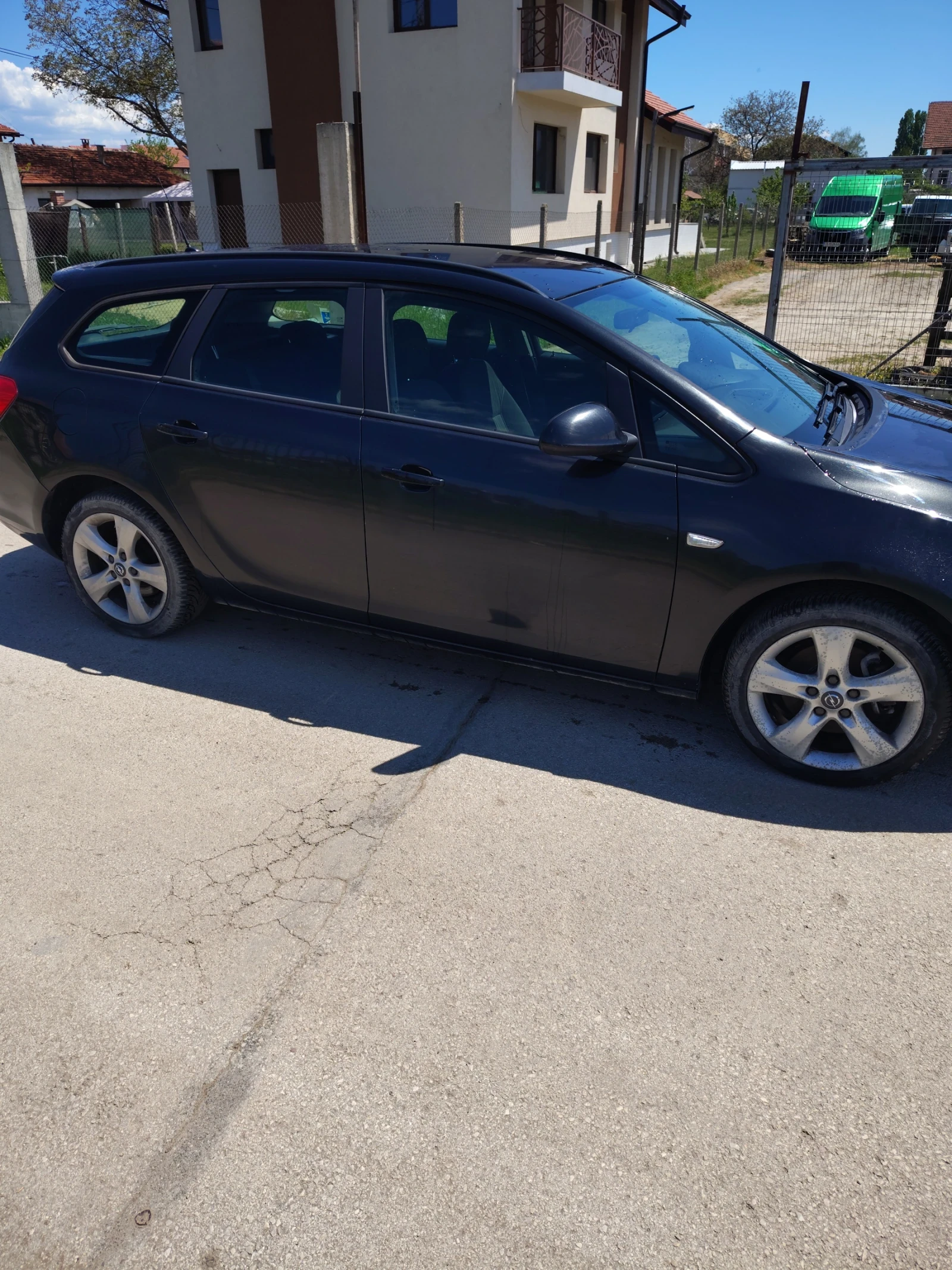 Opel Astra 1.7cdti, снимка 2 - Автомобили и джипове - 54887047