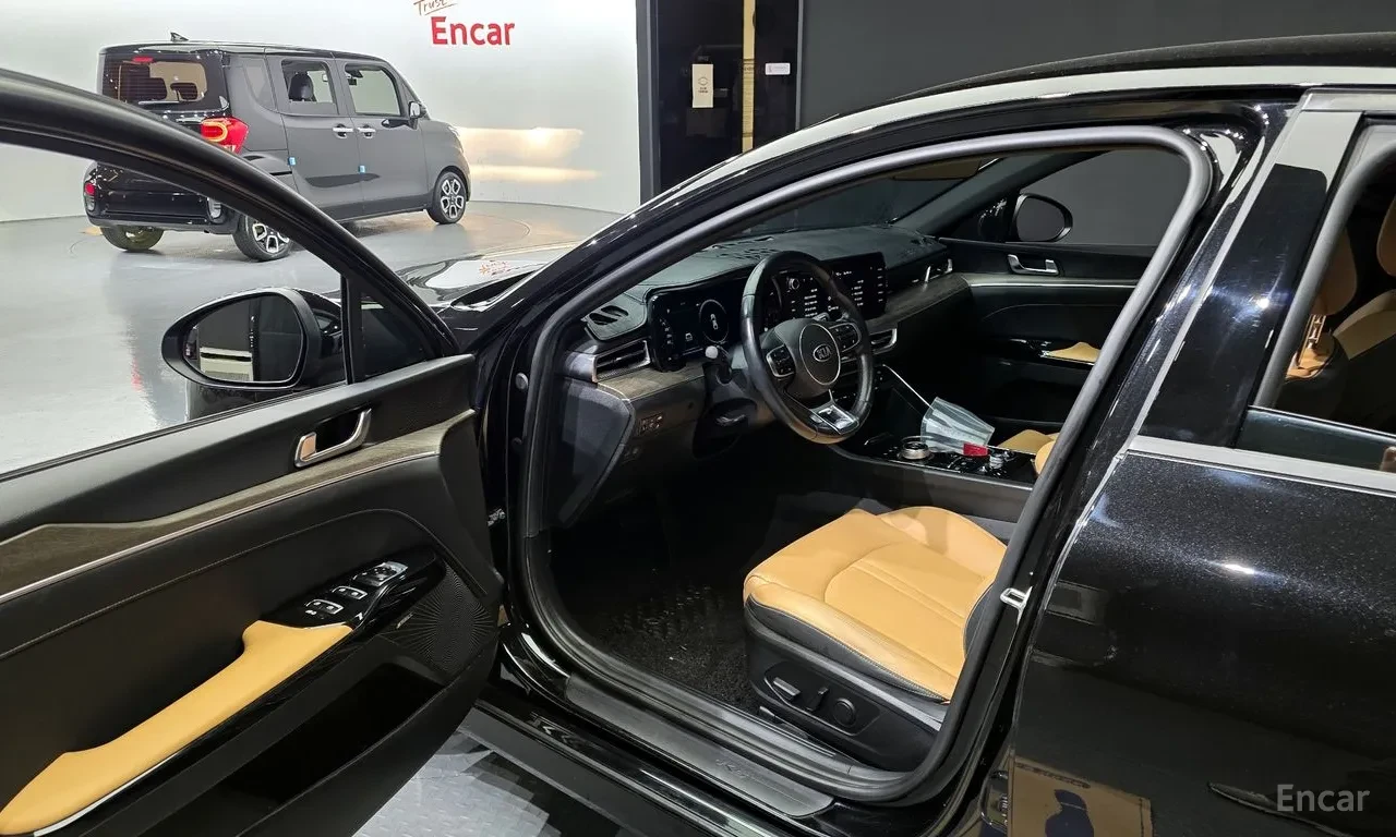 Kia K5 Hybrid 3rd Generation, снимка 8 - Автомобили и джипове - 54699975