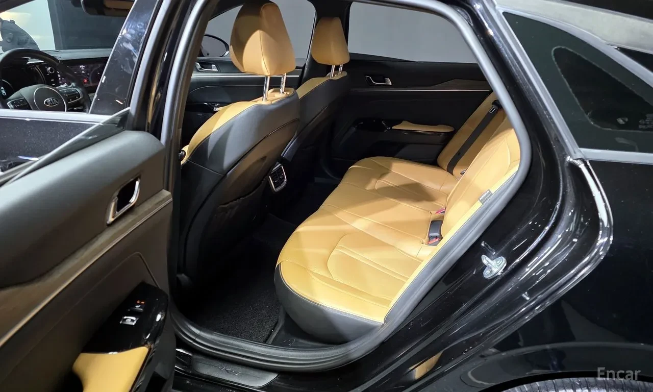 Kia K5 Hybrid 3rd Generation, снимка 9 - Автомобили и джипове - 54699975