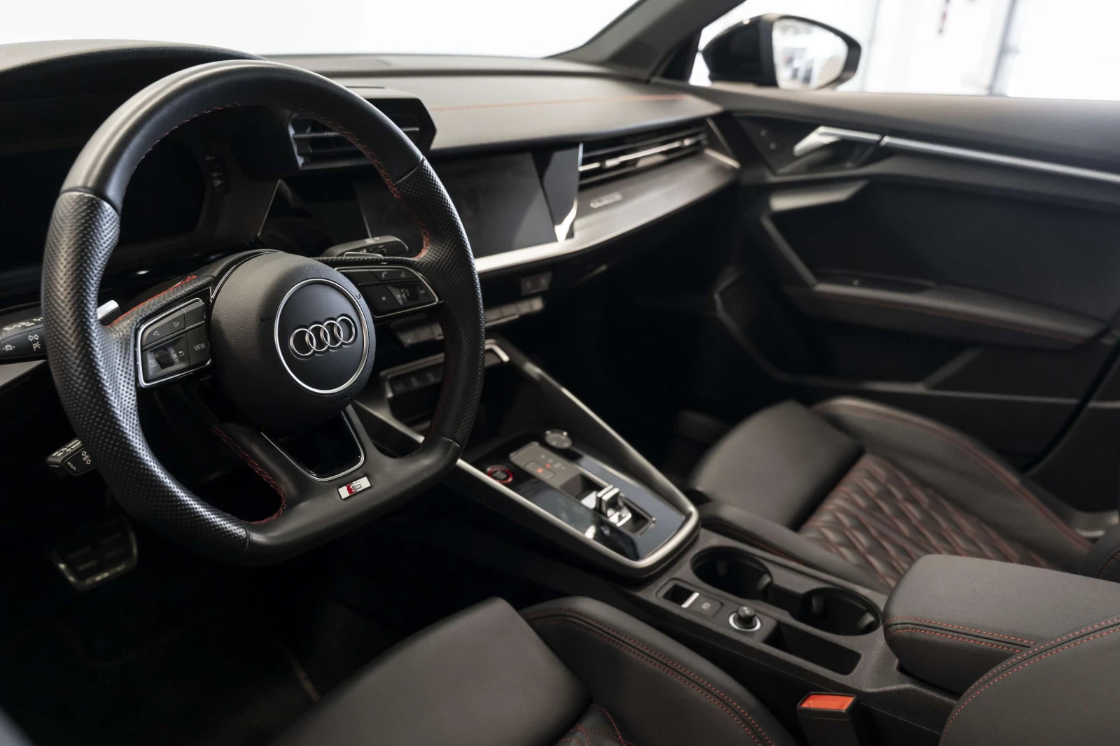 Audi S3 Progressiv | Black Optics | Sport Exhaust | B&O | , снимка 9 - Автомобили и джипове - 55009679