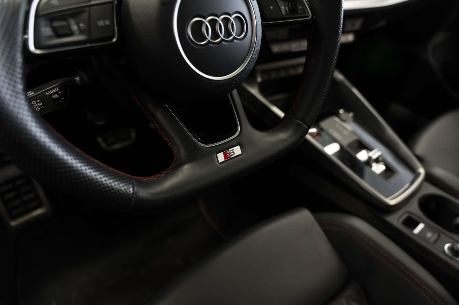 Audi S3 Progressiv | Black Optics | Sport Exhaust | B&O | , снимка 11 - Автомобили и джипове - 55009679