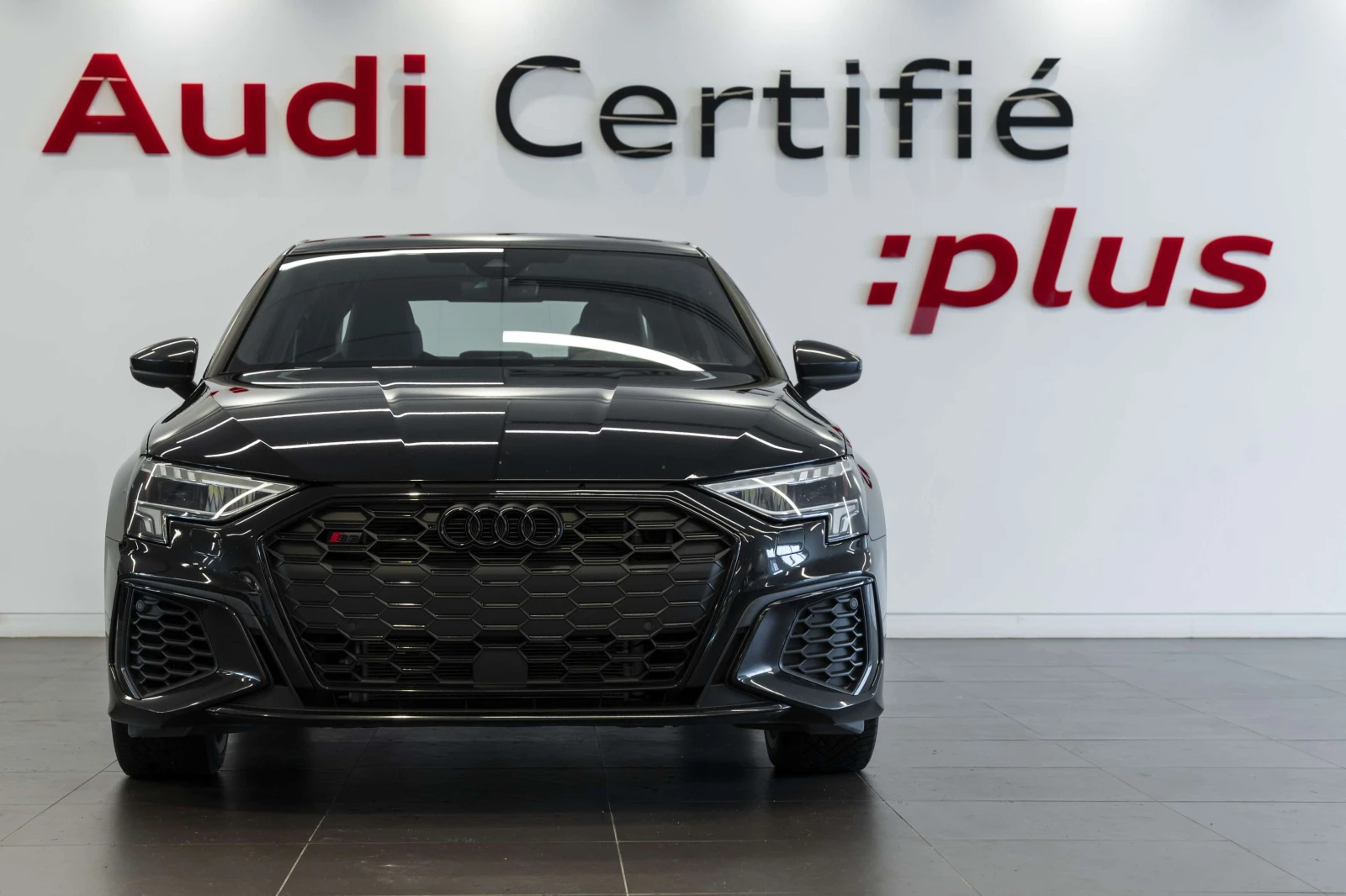 Audi S3 Progressiv | Black Optics | Sport Exhaust | B&O | , снимка 2 - Автомобили и джипове - 55009679