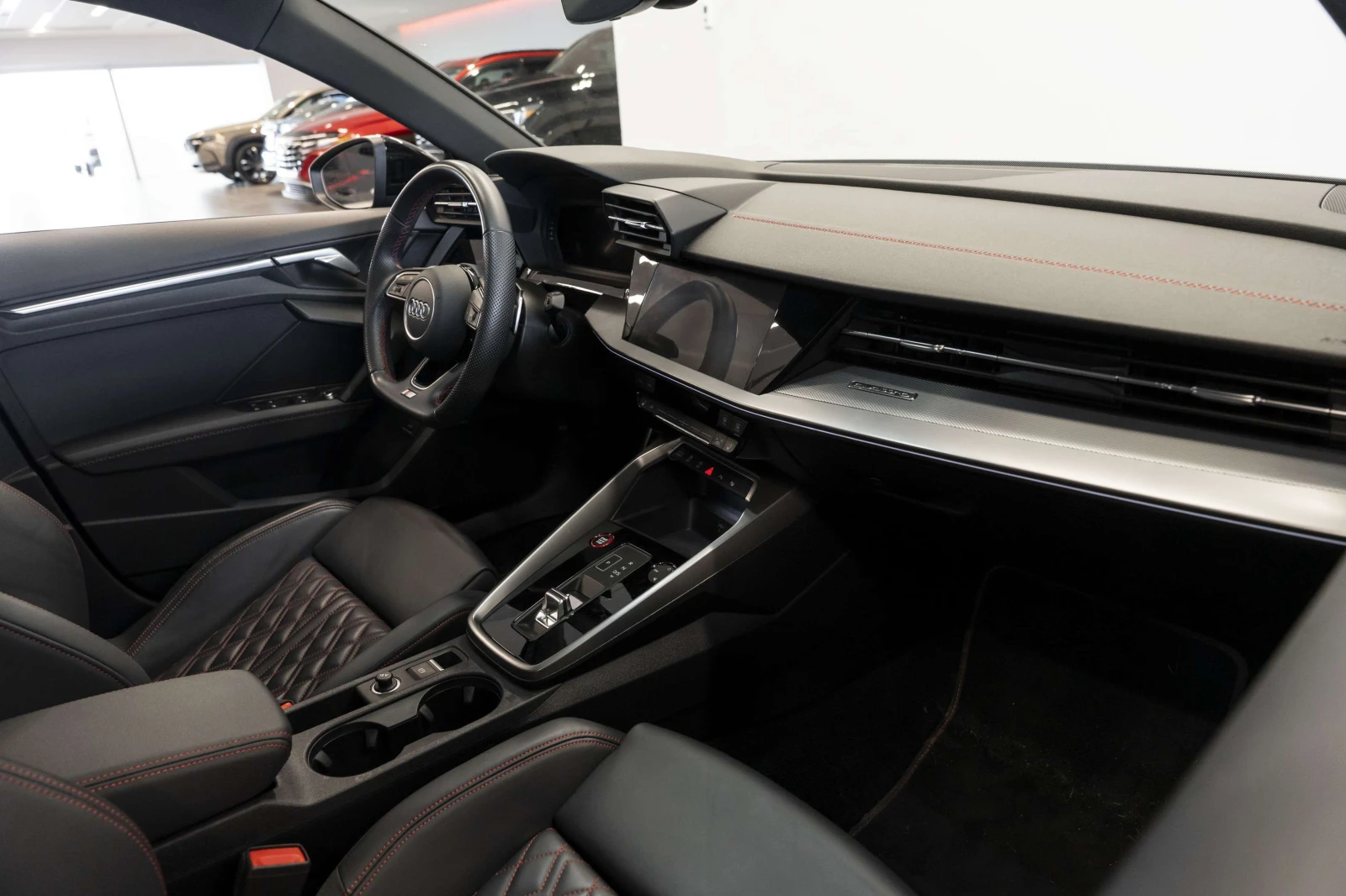 Audi S3 Progressiv | Black Optics | Sport Exhaust | B&O | , снимка 5 - Автомобили и джипове - 55009679