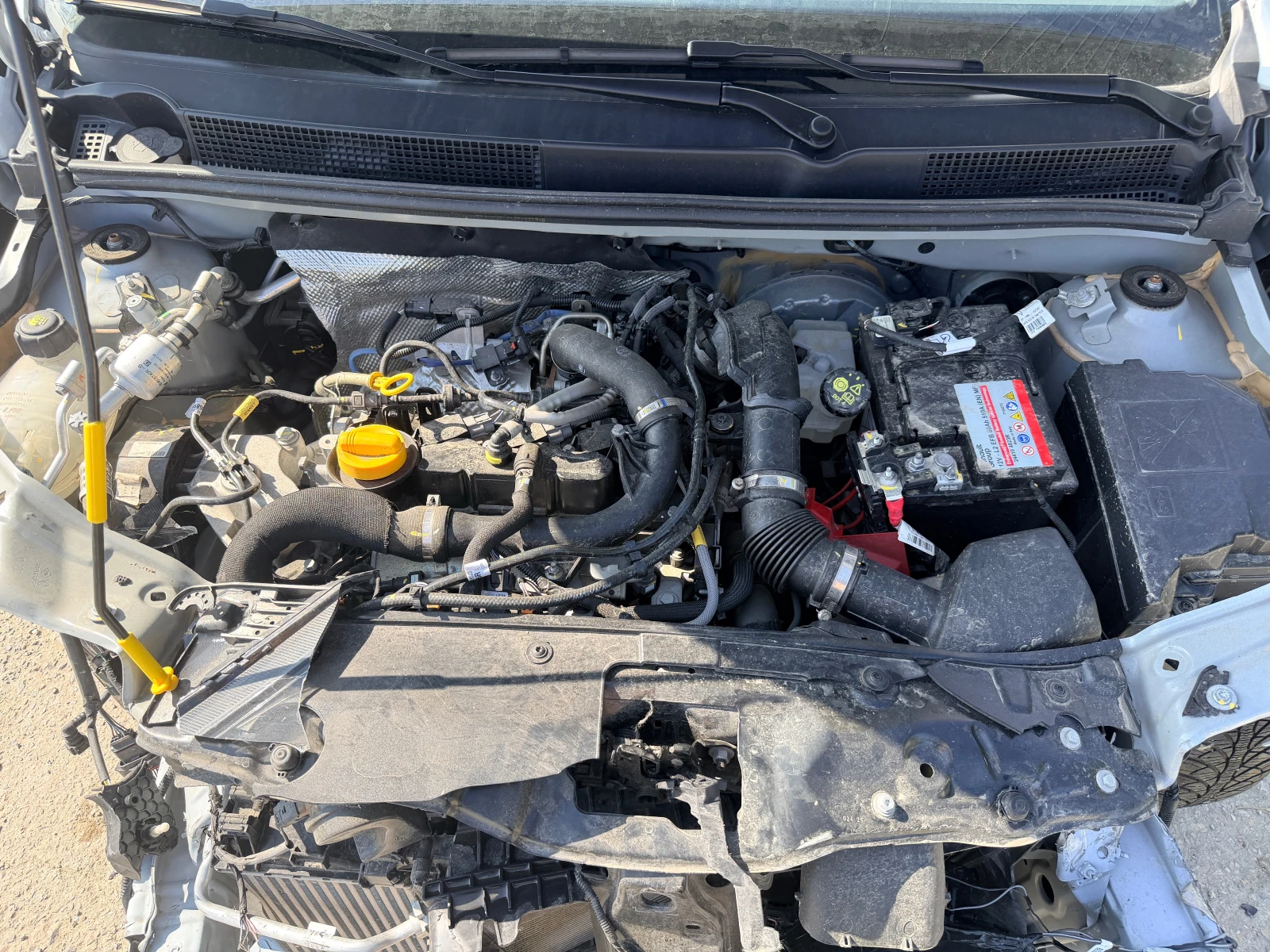 Dacia Sandero 1.0 TCe, снимка 11 - Автомобили и джипове - 55336850