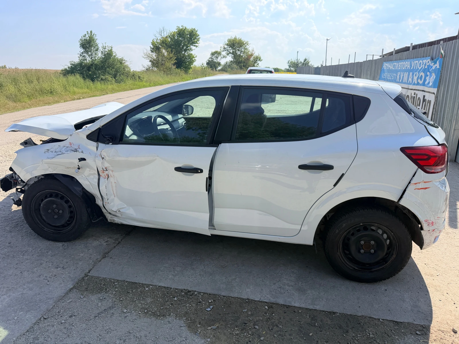 Dacia Sandero 1.0 TCe, снимка 5 - Автомобили и джипове - 55336850