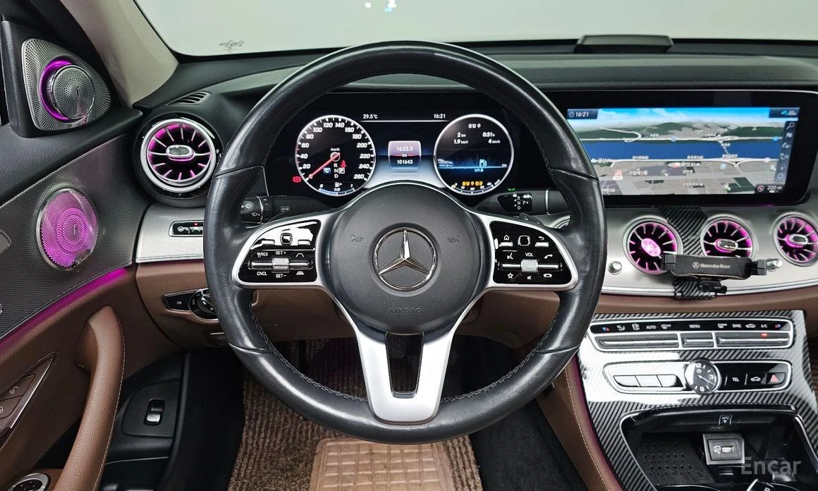 Mercedes-Benz E 300, снимка 13 - Автомобили и джипове - 55391038