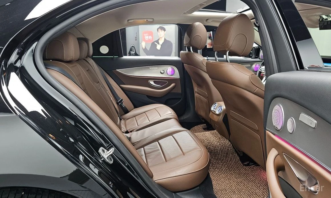 Mercedes-Benz E 300, снимка 11 - Автомобили и джипове - 55391038