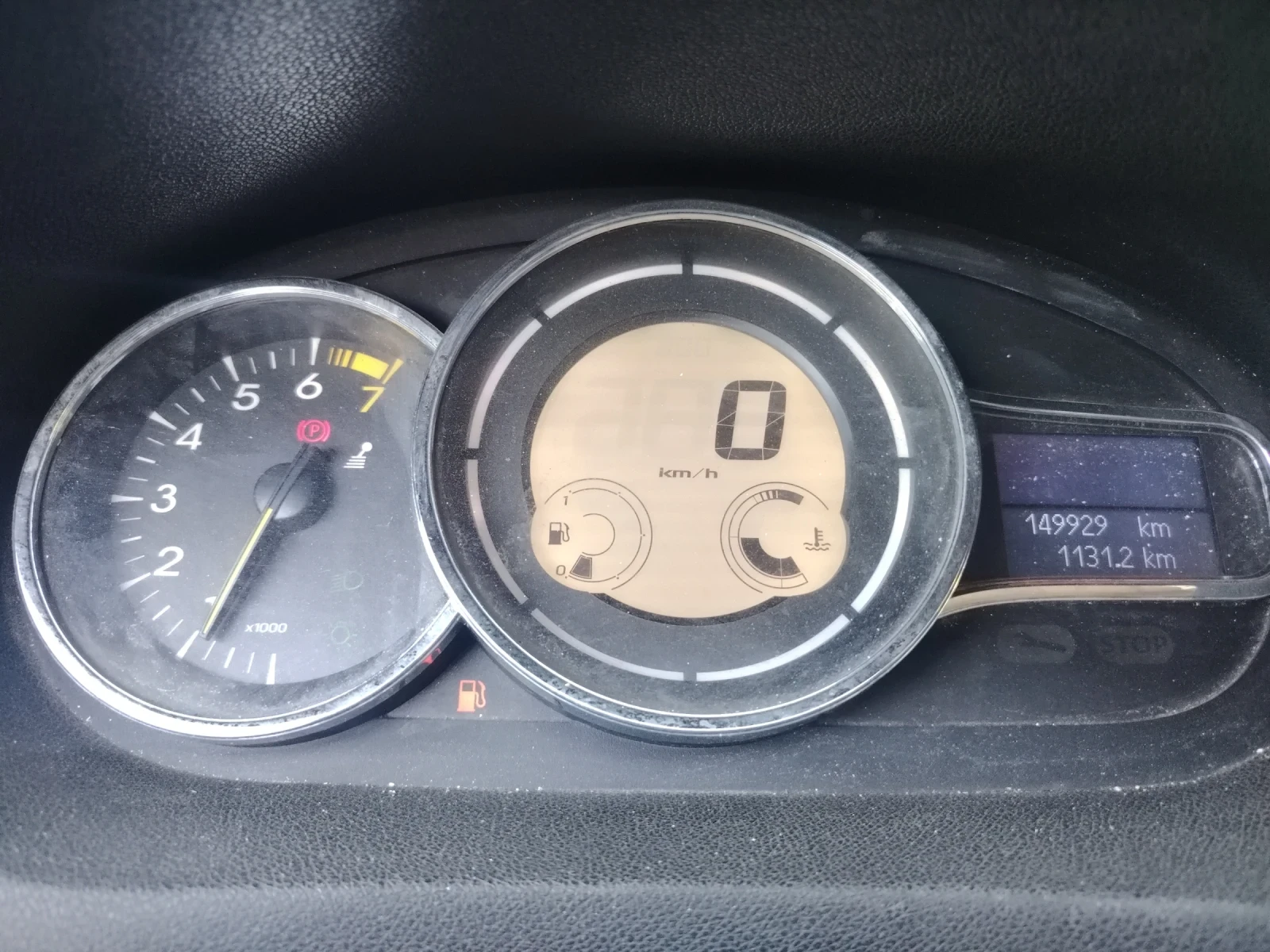 Renault Megane, снимка 9 - Автомобили и джипове - 55980356