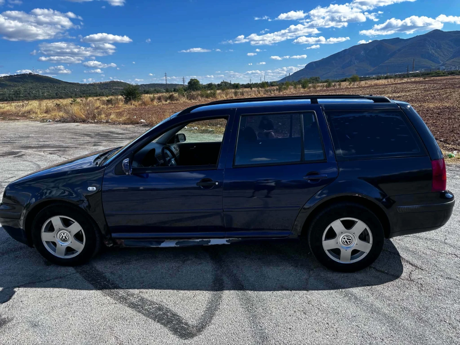 VW Golf, снимка 5 - Автомобили и джипове - 56155724
