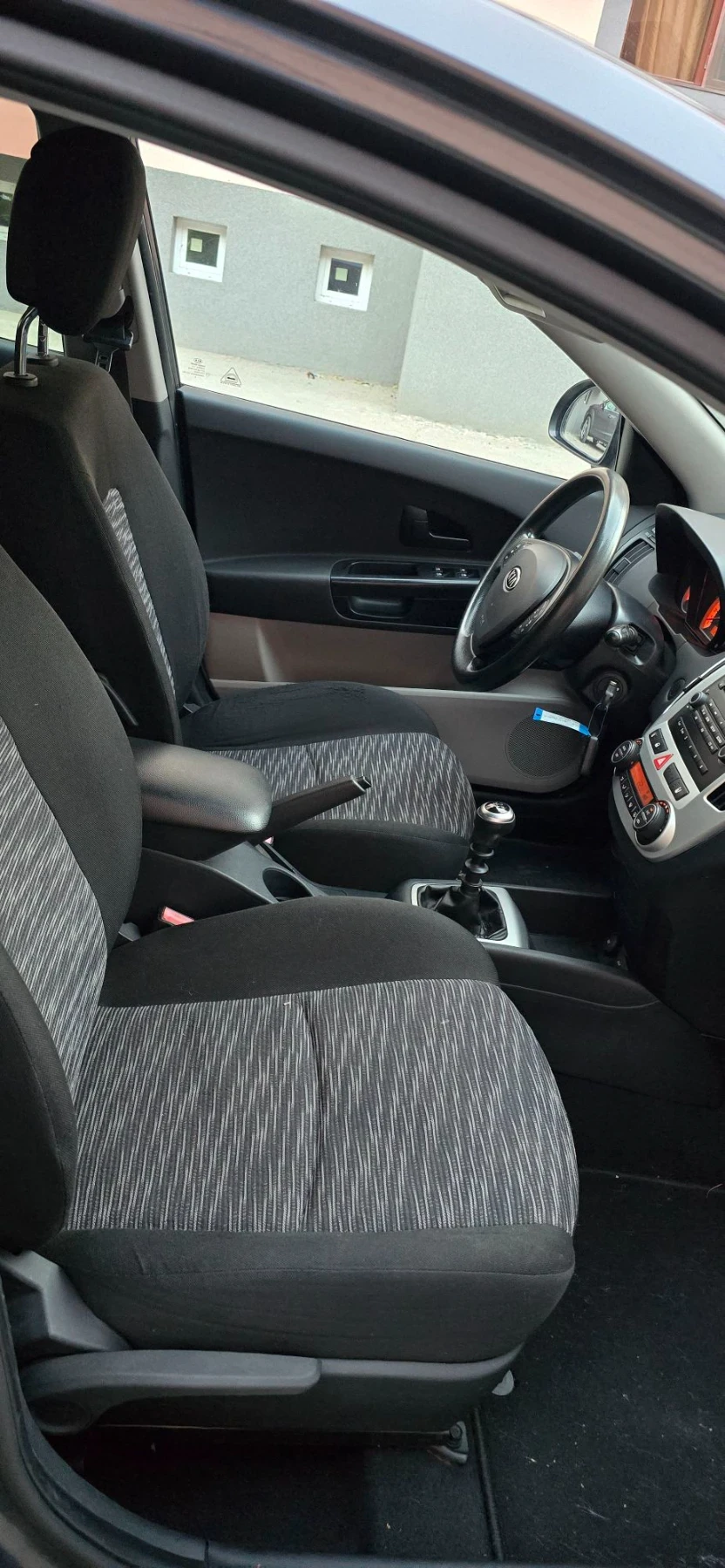 Kia Ceed 1.6d, 116k, снимка 12 - Автомобили и джипове - 56156998