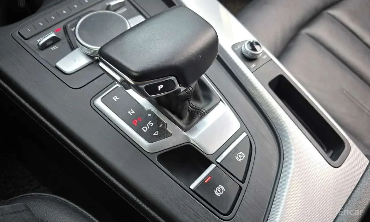Audi A4 30 TDI| PANO| ПОДГРЕВИ| МЪРТВА ТОЧКА| 2 КЛЮЧА, снимка 9 - Автомобили и джипове - 56199753