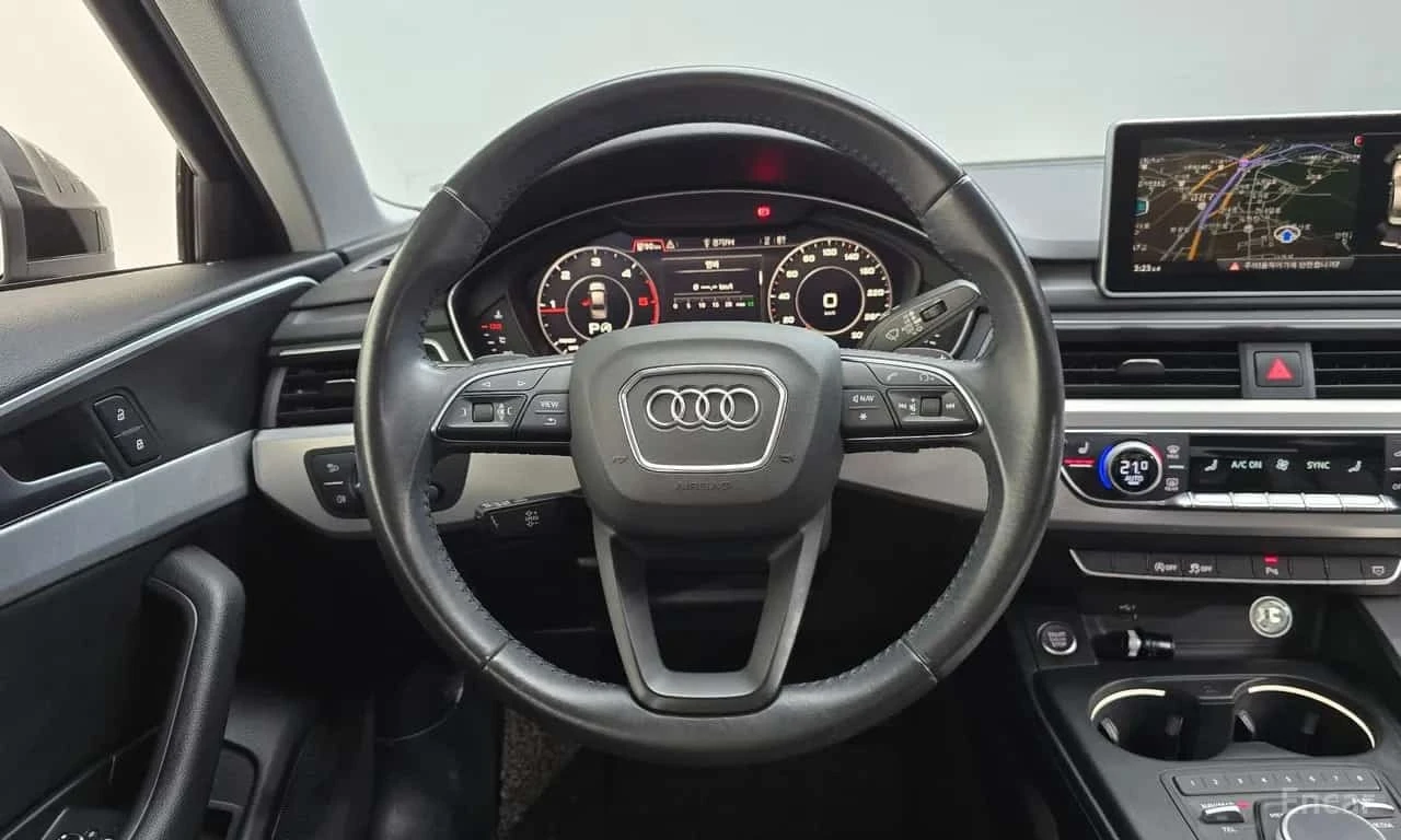 Audi A4 30 TDI| PANO| ПОДГРЕВИ| МЪРТВА ТОЧКА| 2 КЛЮЧА, снимка 14 - Автомобили и джипове - 56199753