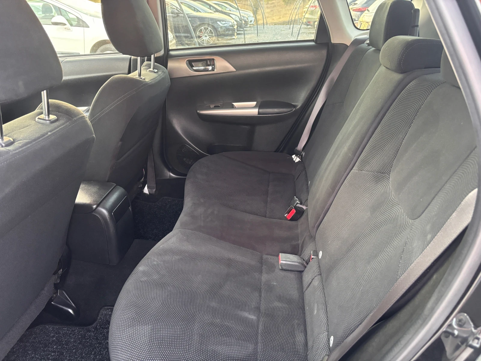 Subaru Impreza 1.5i, снимка 10 - Автомобили и джипове - 56317785