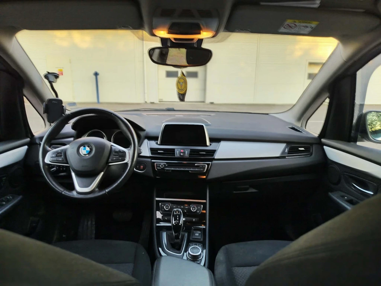 BMW 2 Gran Tourer 218d, снимка 11 - Автомобили и джипове - 56430571