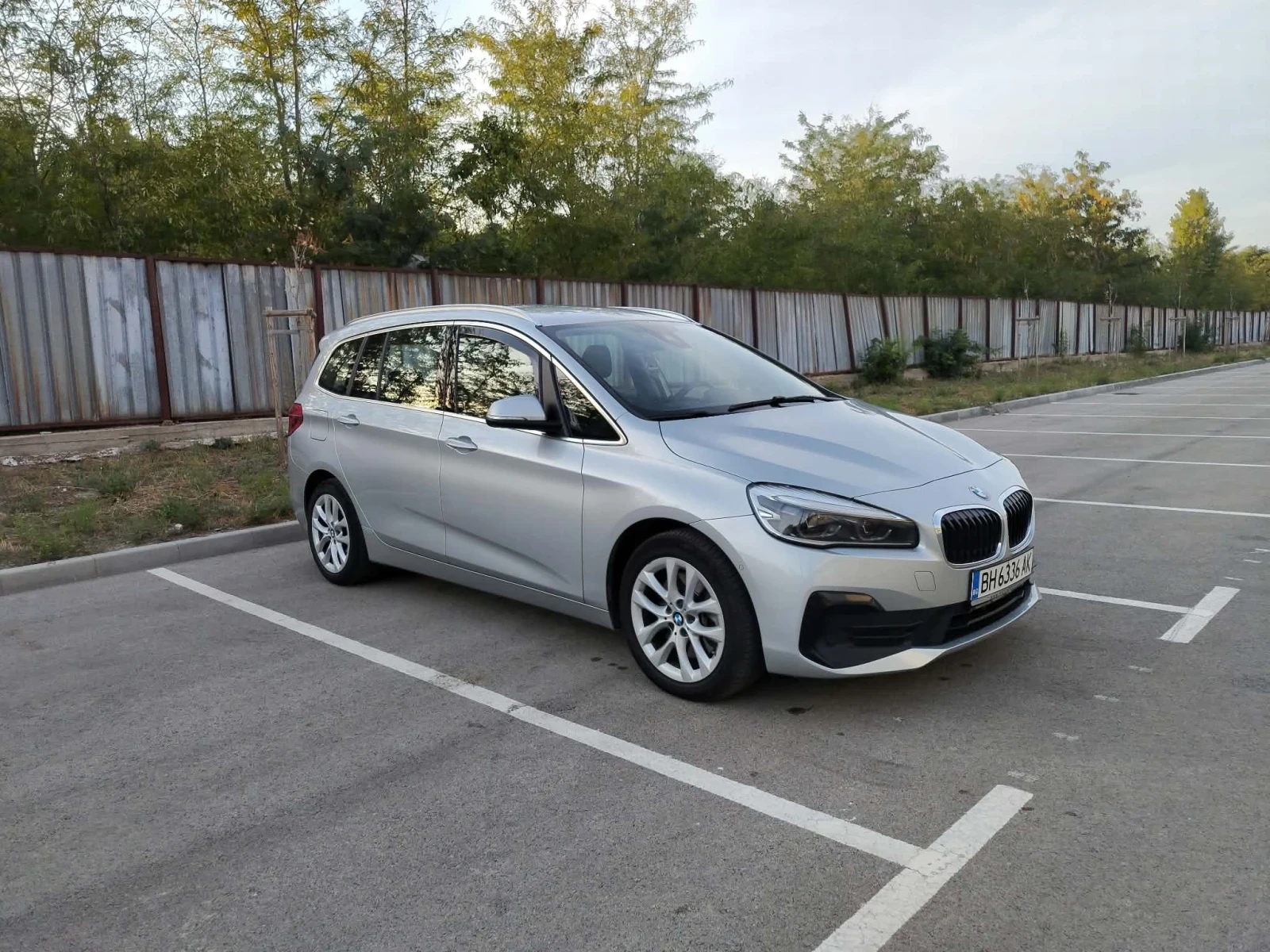 BMW 2 Gran Tourer 218d, снимка 3 - Автомобили и джипове - 56430571