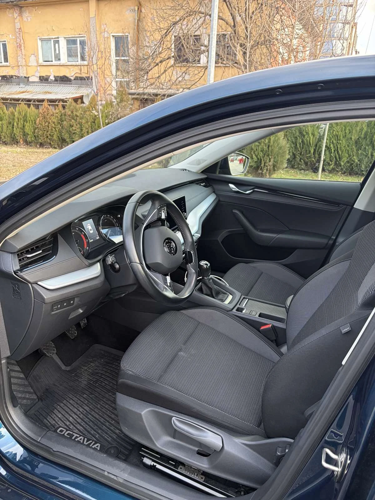 Skoda Octavia 1.0 TSI, снимка 6 - Автомобили и джипове - 56442481
