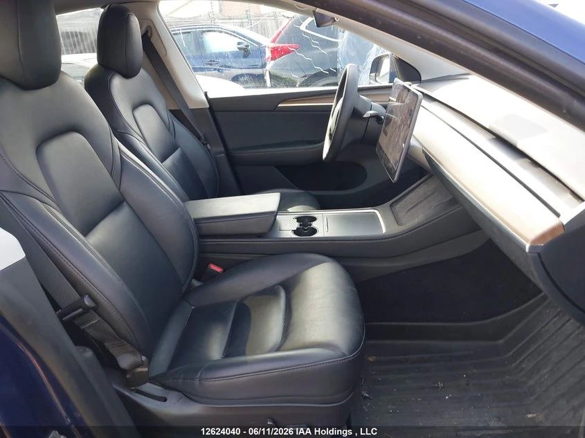 Tesla Model Y Long Range AWD, снимка 4 - Автомобили и джипове - 56445234