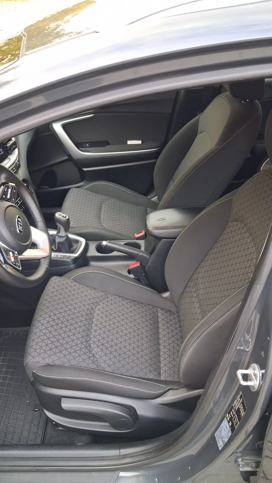 Kia Ceed, снимка 14 - Автомобили и джипове - 56481217
