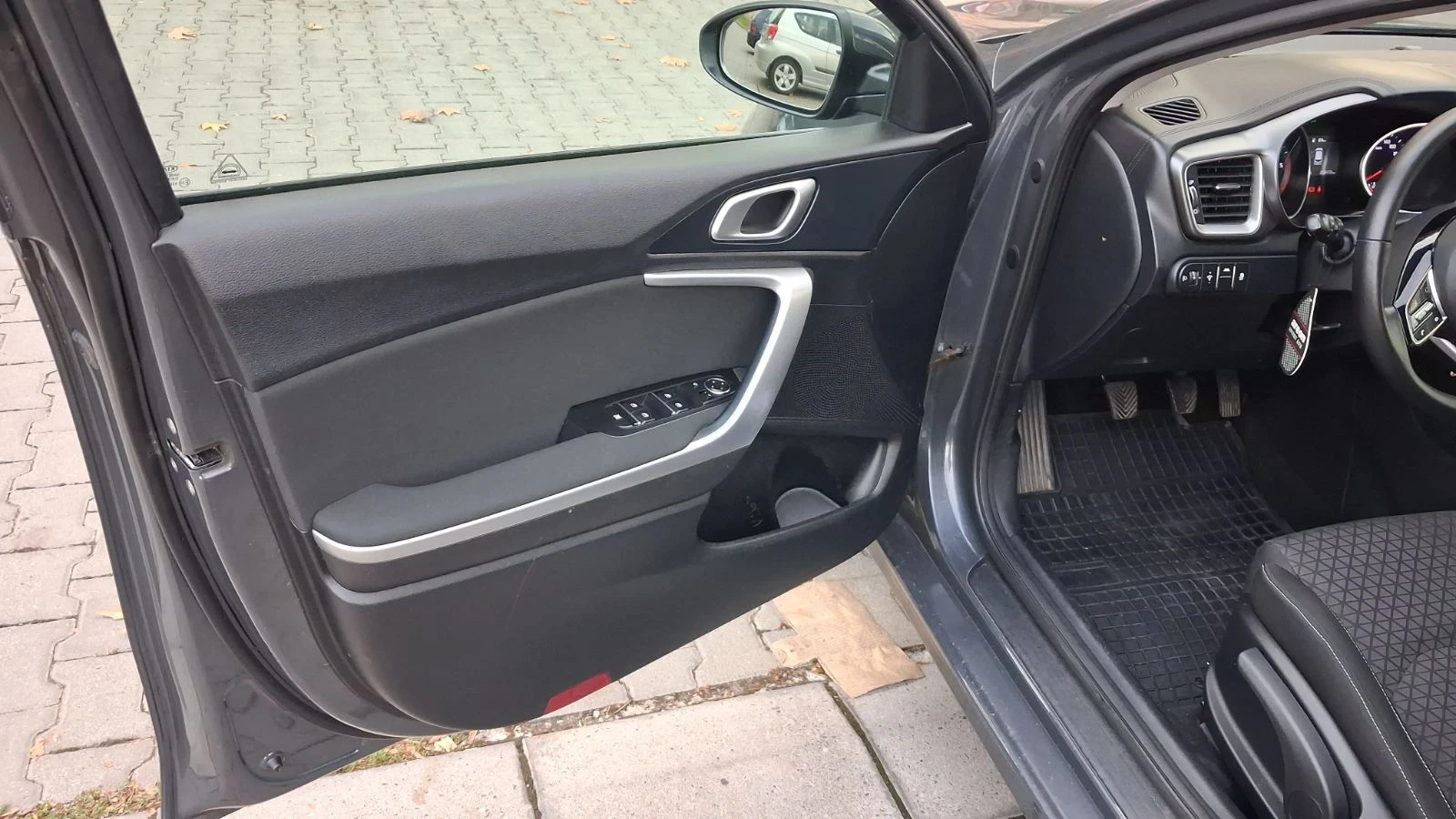 Kia Ceed, снимка 13 - Автомобили и джипове - 56481217