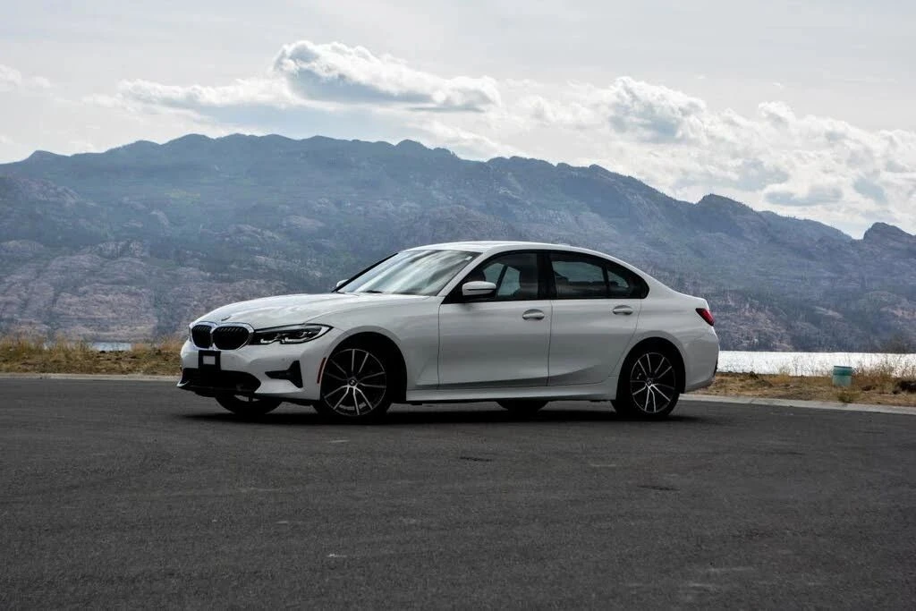 BMW 330, снимка 3 - Автомобили и джипове - 56706959