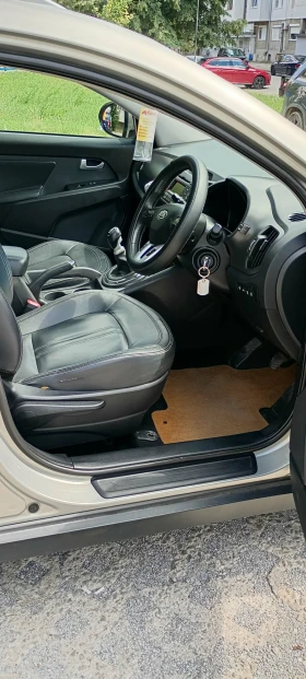 Kia Sportage 2.0D 4Х4, снимка 9