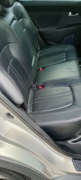 Kia Sportage 2.0D 4Х4, снимка 13