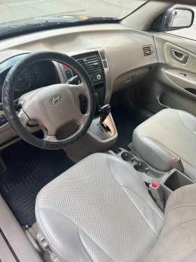 Hyundai Tucson 2.0 CRDI - 4x4 - Автомат, снимка 14