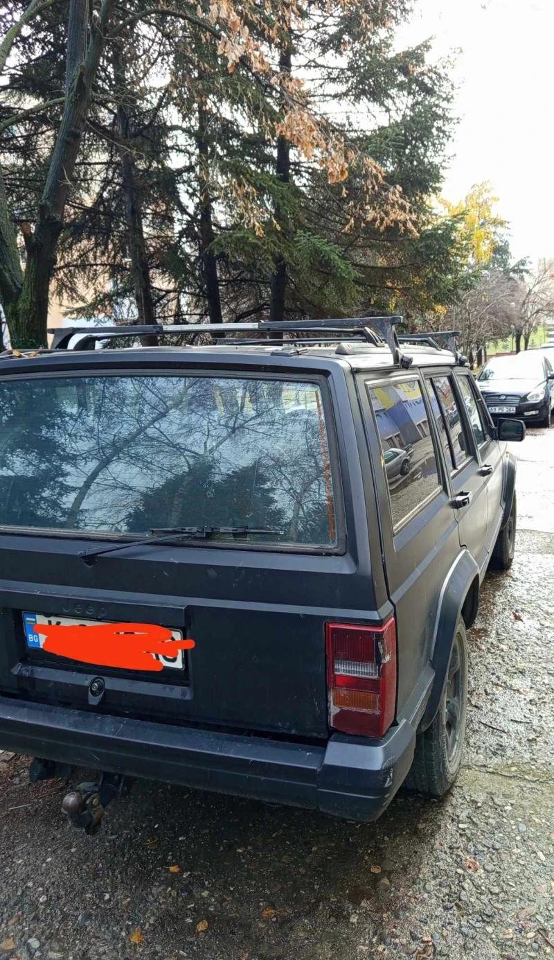 Jeep Cherokee, снимка 4 - Автомобили и джипове - 48276838