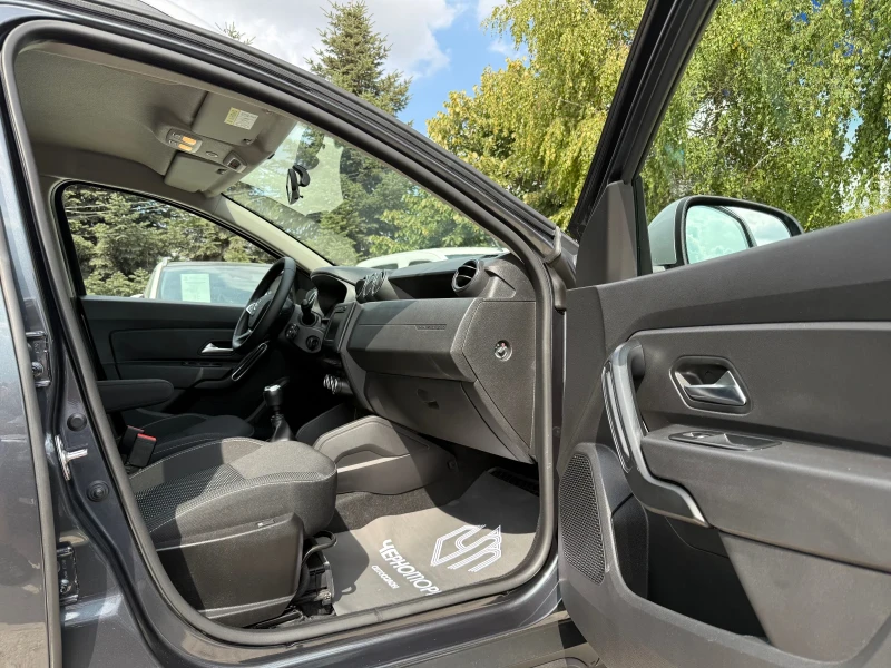 Dacia Duster 1.5dci Prestige FWD , снимка 13 - Автомобили и джипове - 51624571