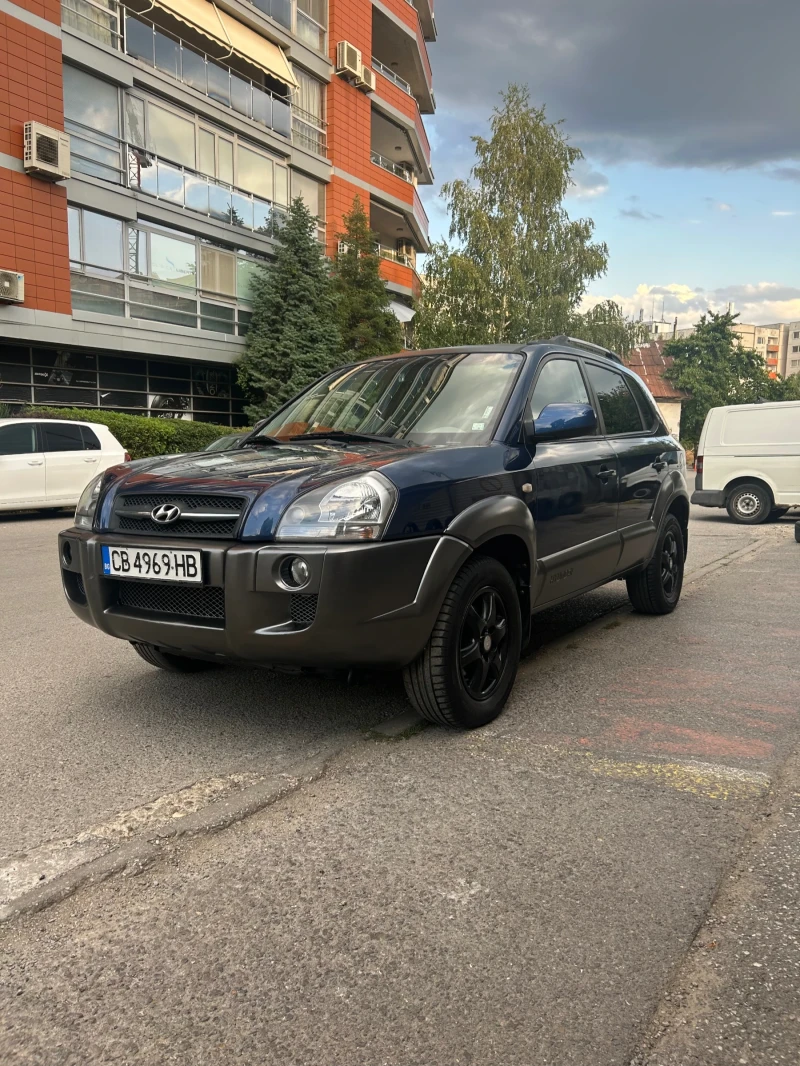 Hyundai Tucson 2.0 CRDI - 4x4 - Автомат, снимка 3 - Автомобили и джипове - 52394921