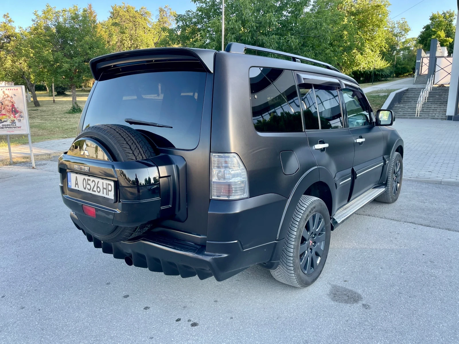 Mitsubishi Pajero 3.2 DI-D 170 кс - изображение 6