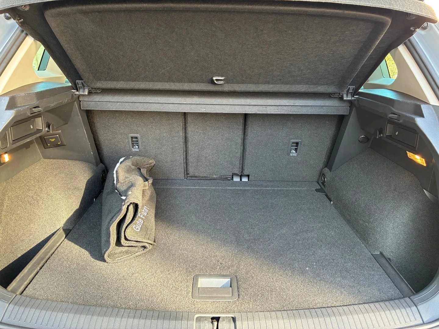 VW Tiguan Elegance 2.0 TDI SCR 4MOTION DSG - изображение 4