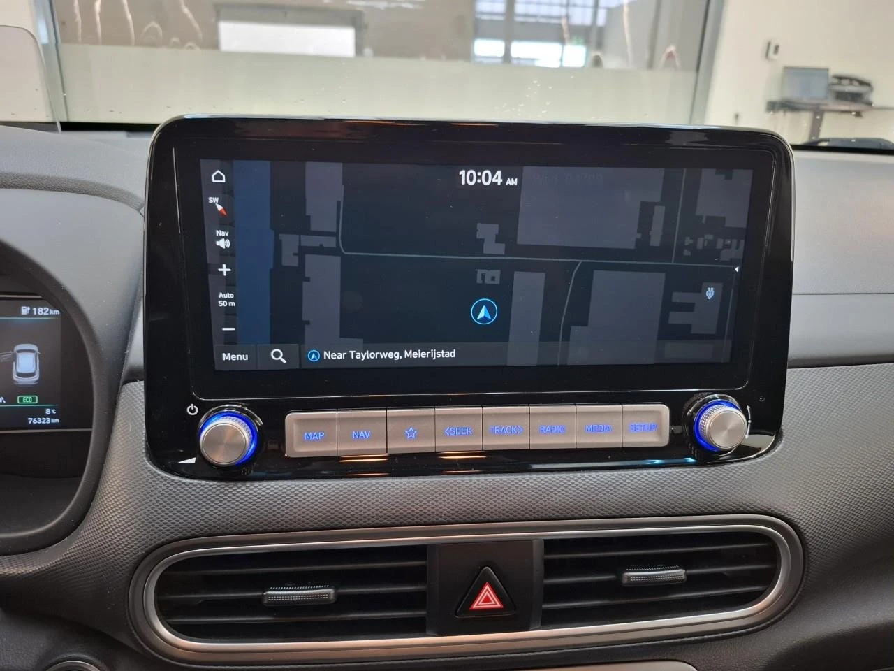 Hyundai Kona 64 kWh, снимка 11 - Автомобили и джипове - 53883817